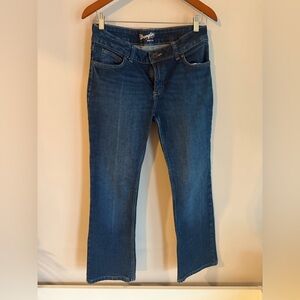 Wrangler Women's boot cut Leg Blue Jeans 7x34